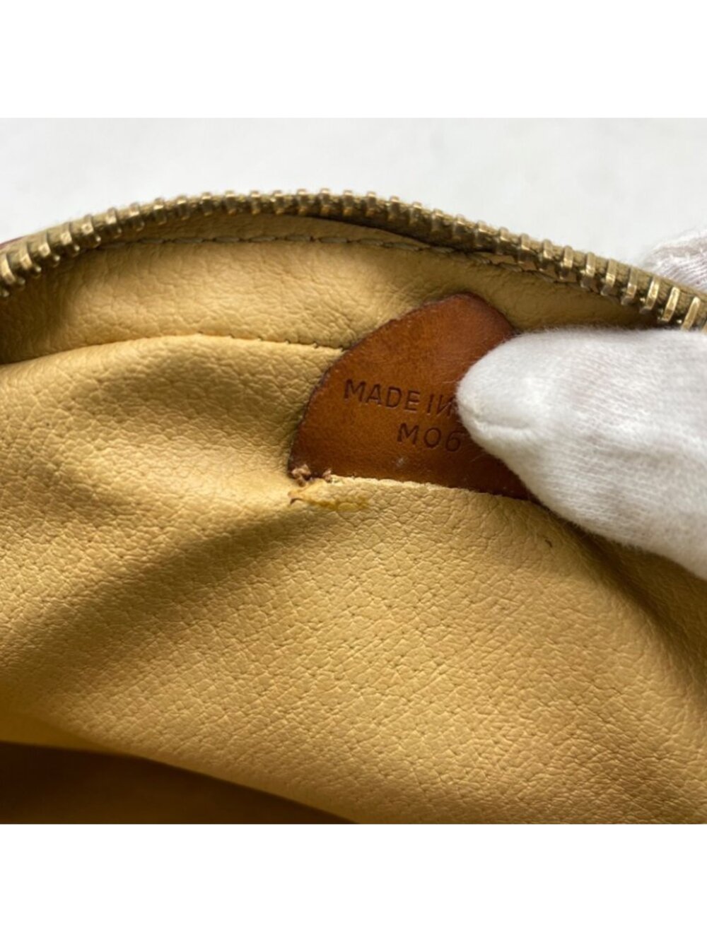 Celine Shoulder Bag Pochette White Macadam Travel - Picture 13 of 15